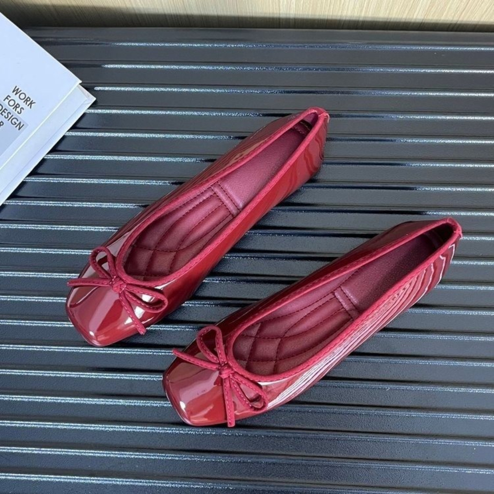 Women Nude Pink Patent Leather - Embroidery Flat Shoes avaliação e preço